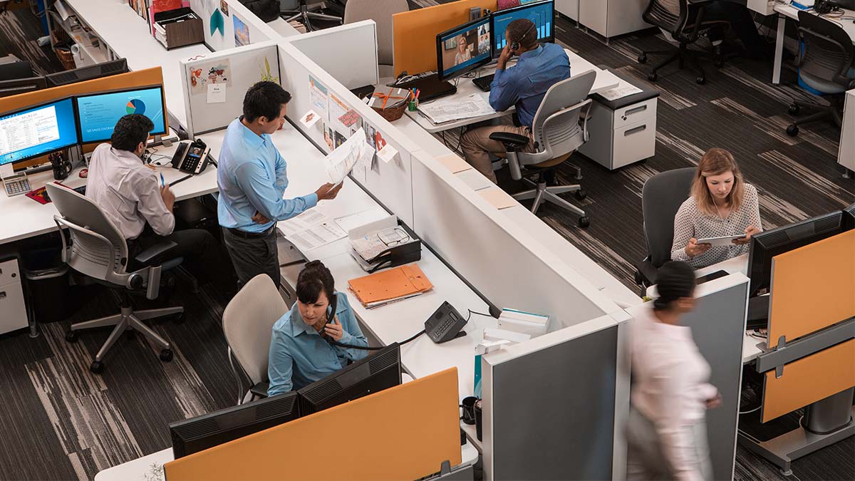 office using phones connected by cloud pbx